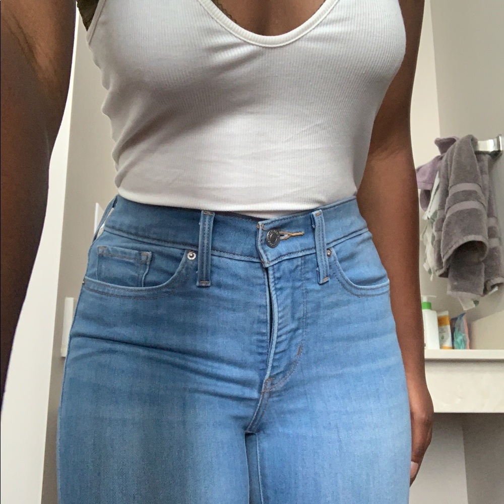 Levi’s Women’s 311 Snap Ankle Skinny Jeans